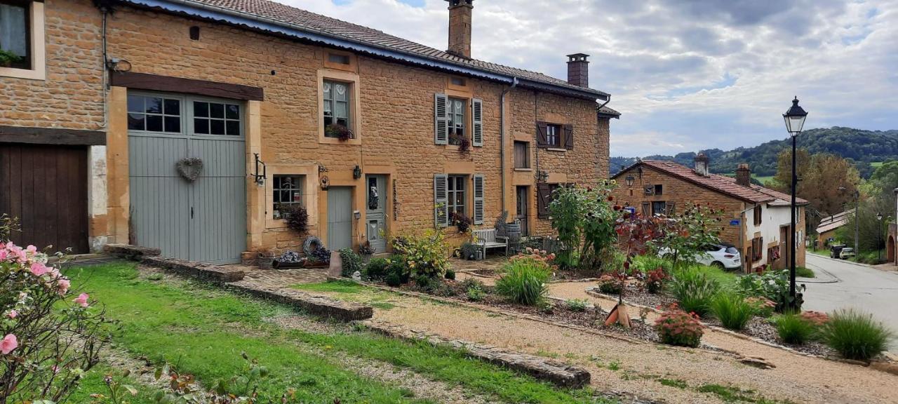 Les Gites & Chambres D'Hotes De La Ferme De Rosiere Houdrigny Ngoại thất bức ảnh